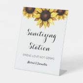 ひまわり結婚の採光駅の台座看板 台座サイン (正面)