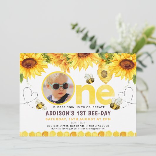 ひまわり蜂のハート蜂の日の写真1歳の誕生日 招待状 (スタンド正面)