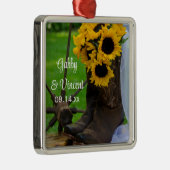 ひま素朴の花とカウボーイブーツ西結婚の メタルオーナメント (右)