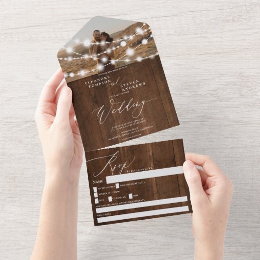 ひも素朴のライト茶色の木の結婚写真 オールインワン招待状 (貼ってはがせる)