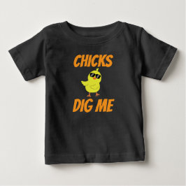 ひよこに大人気です ベビーTシャツ