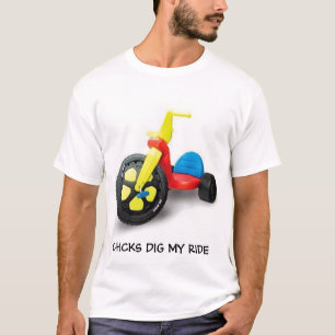 ひよこは私の乗車を掘ります Tシャツ