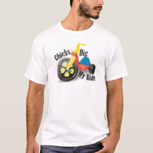 ひよこは私の乗車を掘ります Tシャツ