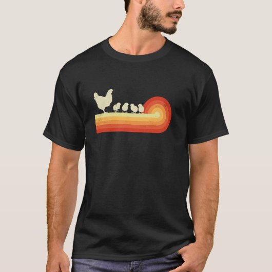 ひよこを連れたニワトリ Tシャツ (正面)