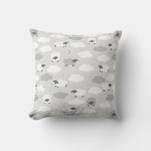 ふわふわした羊 クッション (正面)