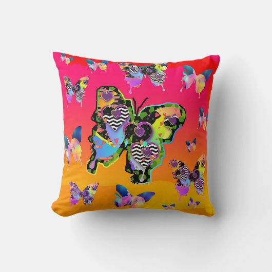 ふわふわと舞う蝶のクッション クッション (正面)