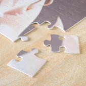 ふわふわのピンクと白い子犬 ジグソーパズル (側面)