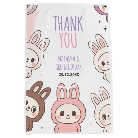 ふわふわの人形パステルバニーテーマの誕生日 ミディアムペーパーバッグ (正面)