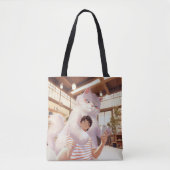 ふわふわの巨人の自撮り トートバッグ (正面)