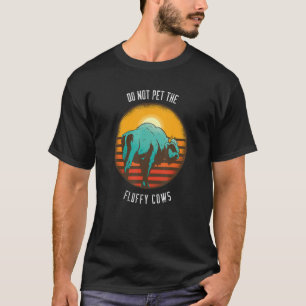ふわふわの牛に触らないで アメリカバイソン バッファロー Tシャツ