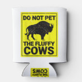 ふわふわの牛のバイソンハロウィンおもしろいTを愛撫しない 缶クーラー (裏面)