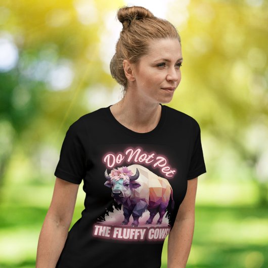 ふわふわの牛のバッファローをペットにするな Tシャツ