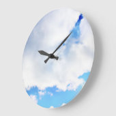ふわふわの白い雲と青い空 ラージ壁時計 (傾斜)