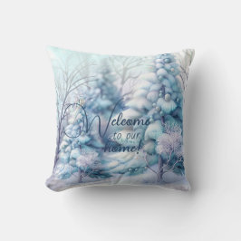 ふわふわの雪に覆われた独自の木を作成 クッション