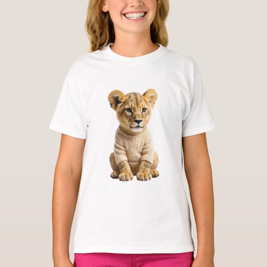 ふわふわセーターを着たライオンの子どものキッズ服 Tシャツ (正面)