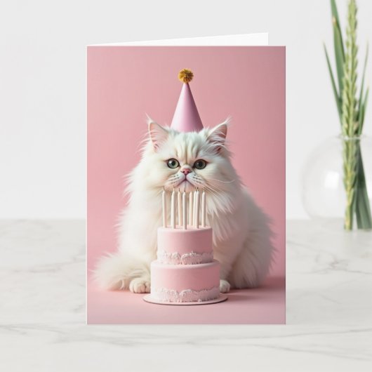 ふわふわ猫のピンク帽子の誕生日カード カード (正面)