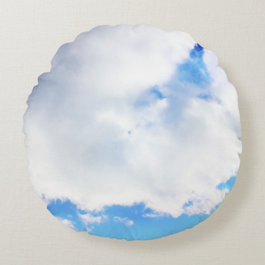 ふわふわ白い雲と青空 ラウンドクッション (正面)