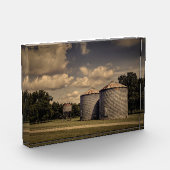 ふわふわ素朴した雲の下で眠いシーンのサイロ フォトブロック (左)