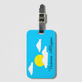 ふわふわ雲の笑顔の太陽:ターコイズ ラゲッジタグ (正面縦)