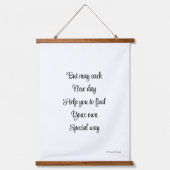 ふわふわ雲ブルースカイライブライフ詩 吊り下げ型タペストリー (正面3)