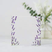 ふんわりとした水彩ラベンダーフレームデザイン 招待状 (スタンド正面)