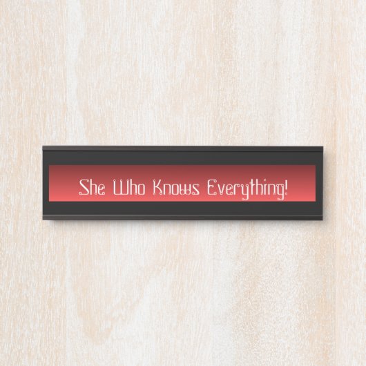 ぶら下がったな名札の机すべてを知っている彼女 サインプレート (正面)