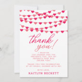ぶら下がったのString Loveハートブライダルシャワー サンキューカード (正面)
