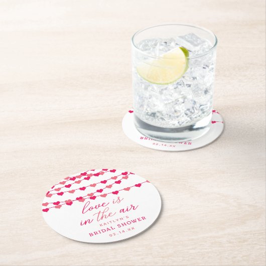 ぶら下がったのString Loveハートブライダルシャワー ラウンドペーパーコースター (インサイチュ)