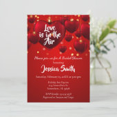 ぶら下がったハートブライダルシャワー 招待状 (スタンド正面)