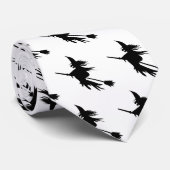 ほうきの柄のハロウィンのタイの魔法使いを飛ばすおもしろい ネクタイ (ロール)