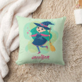 ほうき・星付きの愛らしいハロウィーンの魔女 クッション (ブランケット)