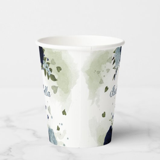 ほこりがかった青とネイビーブルーの花の緑 紙コップ (右)