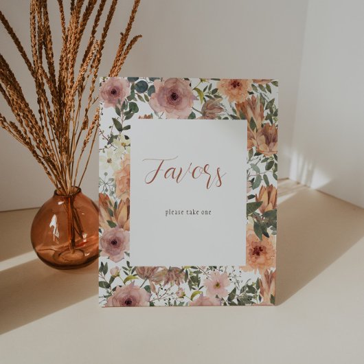 ほこりっぽいバラと燃えたオレンジ色のフローラの好意サイン 台座サイン