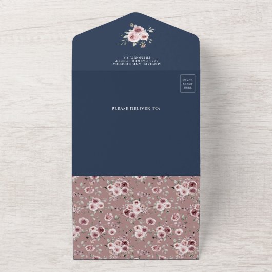 ほこりっぽいバラピンクフローラネイビーブルーQRコード結婚ズ オールインワン招待状 (外側)