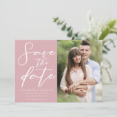 ほこりっぽいバラピンク婚約カップルの写真 セーブザデート (スタンド正面)