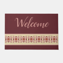 ほこりっぽいバラブルゴーニュとクリームフローラアクセント