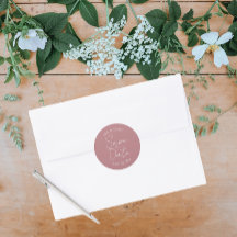 ほこりっぽいバラ様式化された結婚式の日付を保存