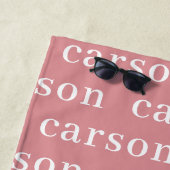 ほこりっぽいピシンプルックパーソナライズされたスの繰り返し名 ビーチタオル (インサイチュ)