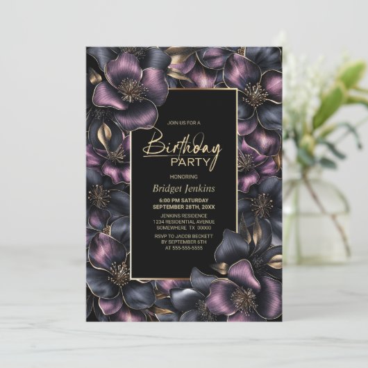 ほこりっぽいピンクとグレーのフローラ任意の年齢の誕生日パーティー 招待状 (スタンド正面)