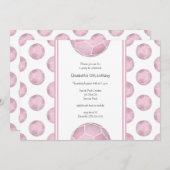 ほこりっぽいピンクの女の子のサッカーの誕生日またはチームパーティー 招待状 (正面/裏面)