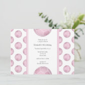 ほこりっぽいピンクの女の子のサッカー誕生日パーティーまたはチームパーティー 招待状 (スタンド正面)