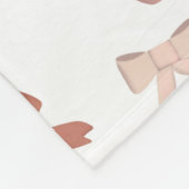 ほこりっぽいピンクの弓とハートかわいいパタガーリーーン フリースブランケット (角)