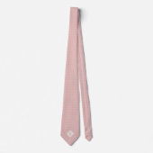 ほこりっぽいピンクの植物性モノグラム ネクタイ (正面)