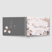 ほこりっぽいピンクの灰色の花と可愛い花びら ゲストブック (全面)