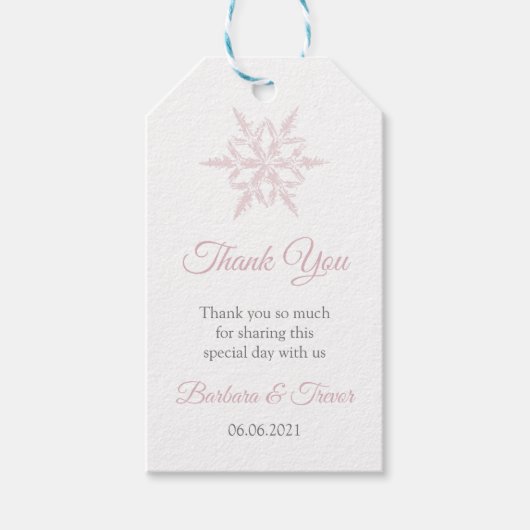 ほこりっぽいピンクの雪の結晶ウィンターウェディングサンキュー ギフトタグ (正面)