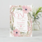 ほこりっぽいピンクは彼女はonederful誕生日の花 招待状 (スタンド正面)