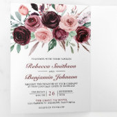ほこりっぽいピンクバーガンディフローラQRコード結婚ズ 三つ折り招待状 (内部最初)
