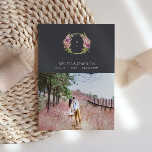 ほこりっぽいピンクパープルフローラ炭婚約画像 セーブザデート