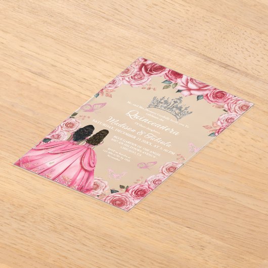 ほこりっぽいピンクフローラバタフライツインガールキンセアニェラ アクリル招待状 (レイダウン)
