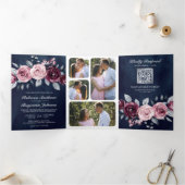 ほこりっぽいピンクプラムパープルフローラQRコードネイビー結婚ズ 三つ折り招待状 (内部)